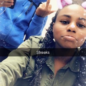 Meet your Posher, Mckayla